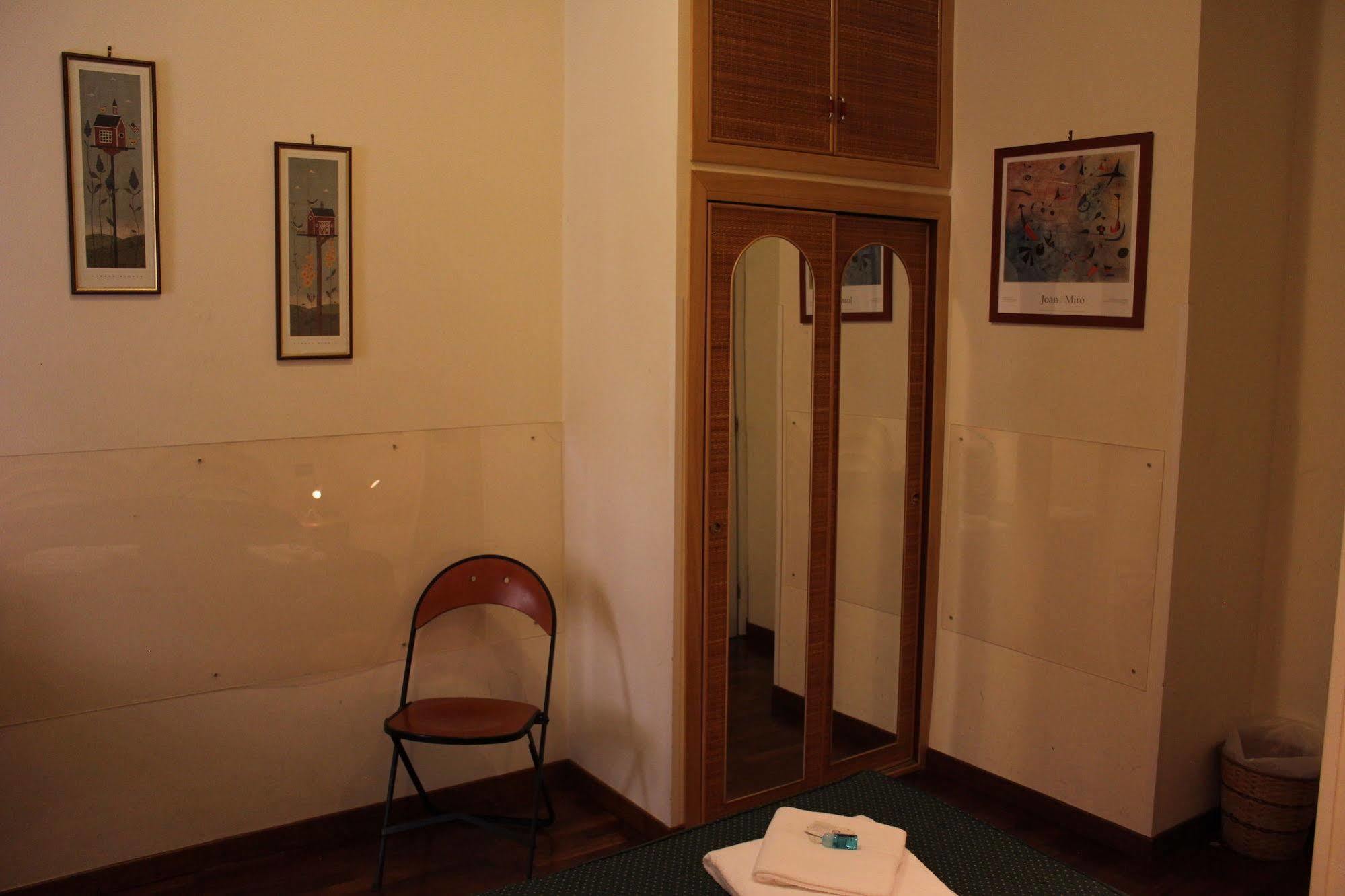 Tourist House Aparthotel Rom