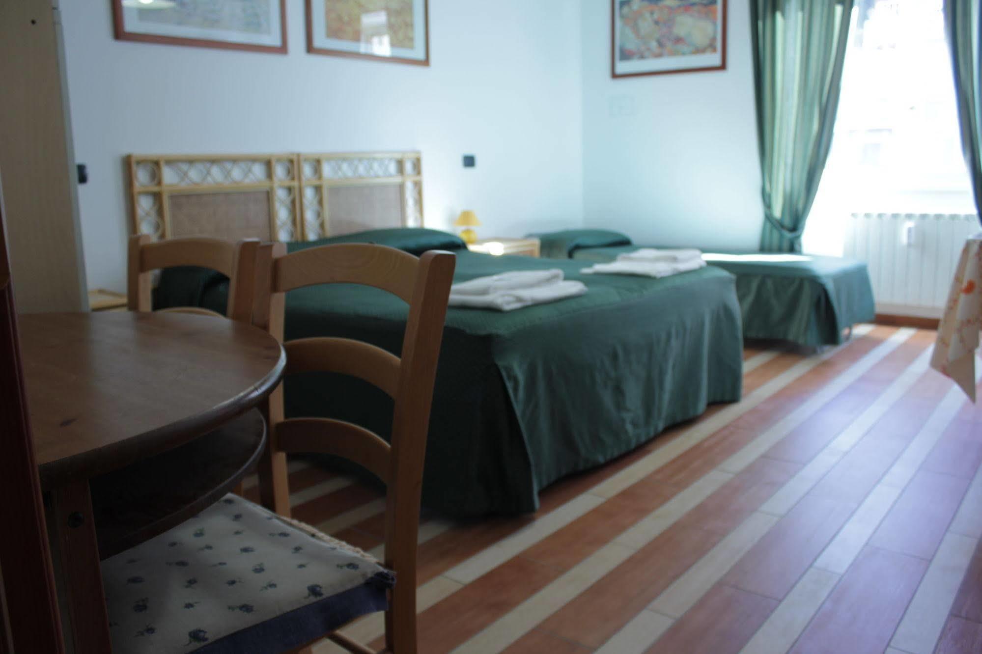 Lägenhetshotell Tourist House 3*