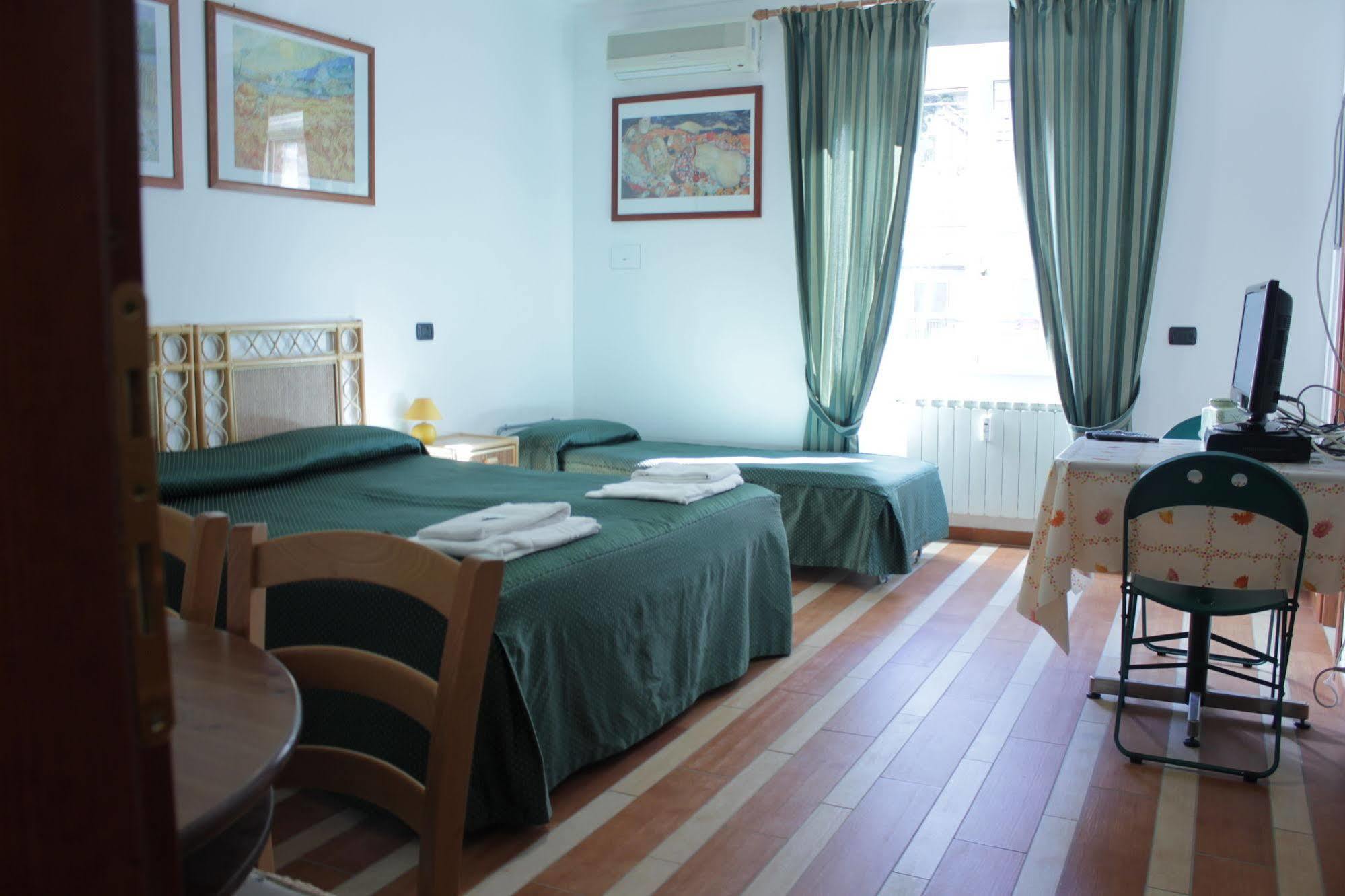 Tourist House Rom